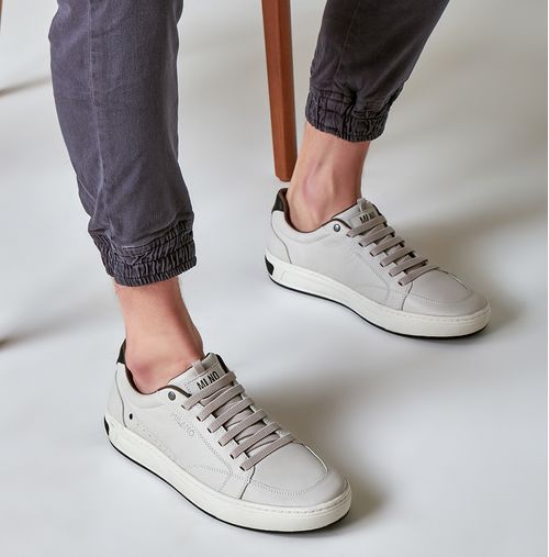 Sapatênis Linha Elevel Aumenta Altura Fique + Alto Sapato Elevação Até 4cm Couro Napa Soft Macio Palmilha Anatômica Masculino Milano Gelo/preto 13183