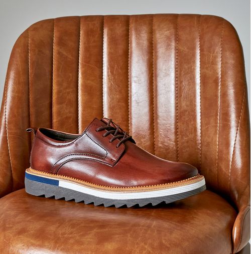 Sapato Casual Social Esportivo Derby Feito em Couro Napa Soft Com Amarração Solado Alto Tratorado EVA Tricolor Masculino Milano Havana 13275
