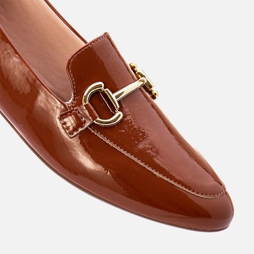 Mocassim Rasteiro Detalhe Verniz e Fivela Feminino Milano New Whisky 13473