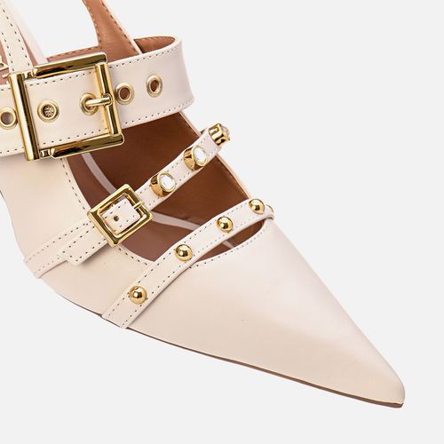 Scarpin Kitten Heel Salto Taça Médio Tira Slingback com Aplicação de Tachas Rebites e Brilho Strass Fivela Feminino Milano Off White 13675
