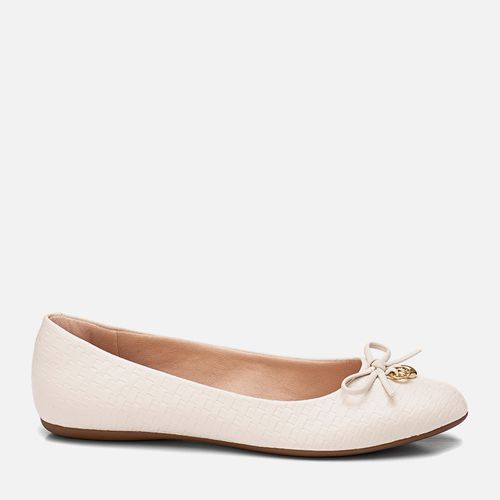 Sapatilha Fechada Bico Redondo Tramada Lacinho Pingente Brilho Strass Feminino Milano Off White 13812