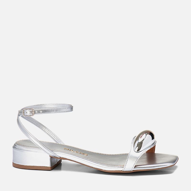 Sandalia-Salto-Bloco-Baixo-Bico-Quadrado-Tiras-Finas-e-Aplicacao-de-Aplique-Organico-Feminino-Milano-Prata-13692--1-