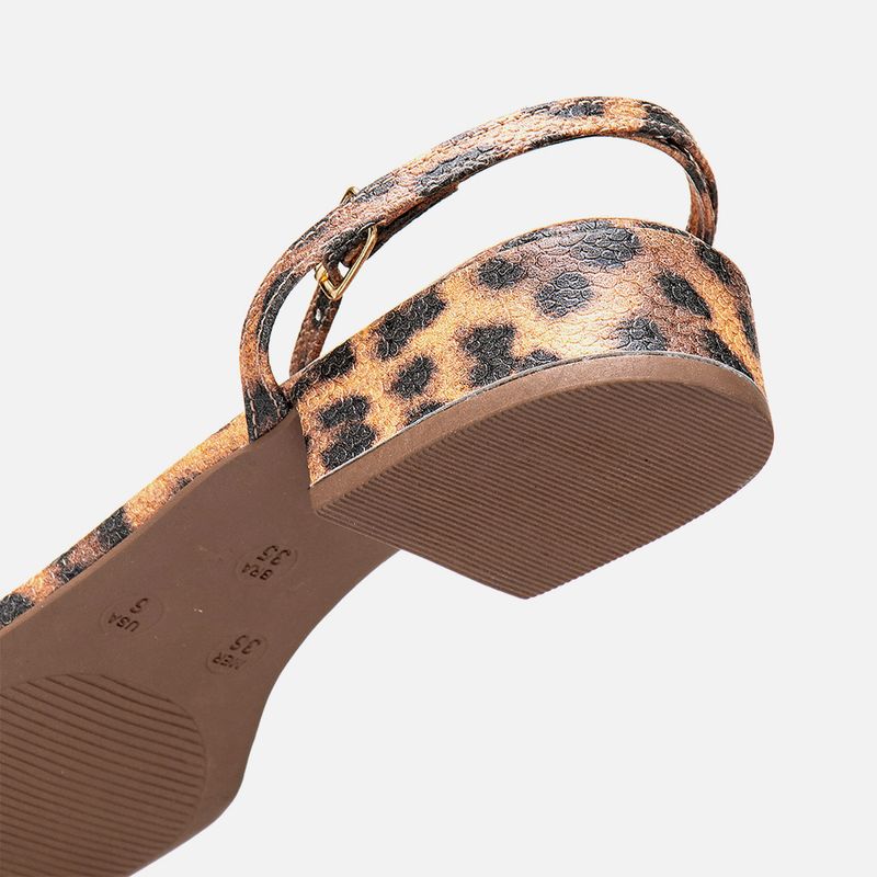 Sandalia-Salto-Bloco-Baixo-Bico-Quadrado-Tiras-Finas-e-Aplicacao-de-Aplique-Organico-Feminino-Milano-Onca-13692--3-