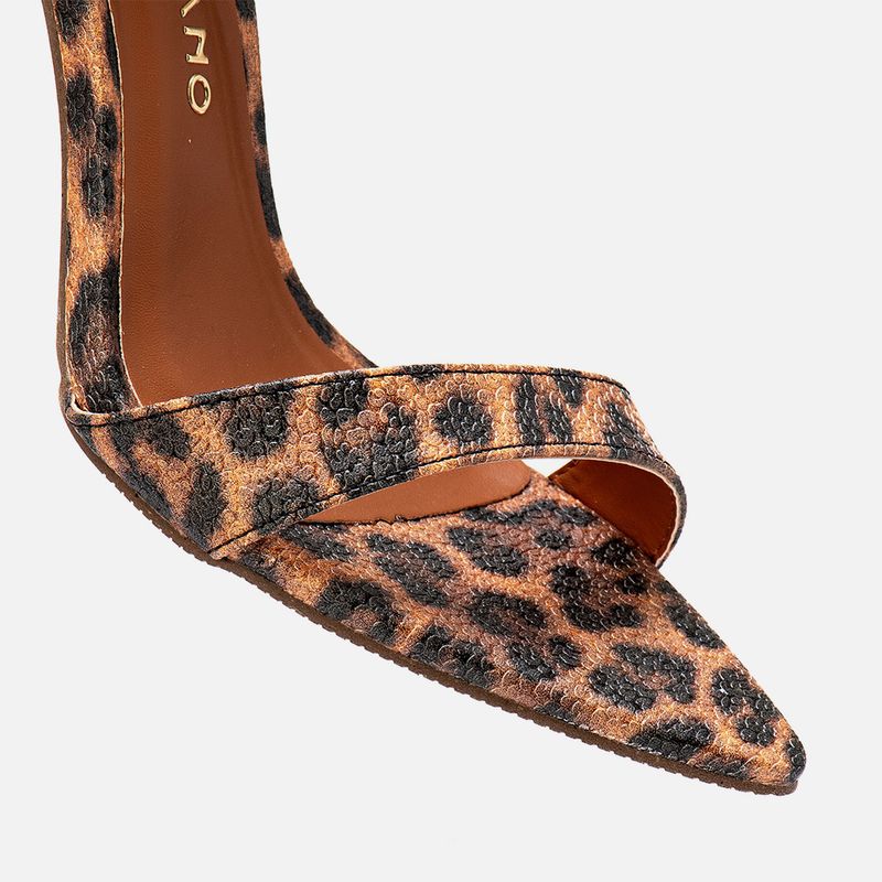 Sandalia-Salto-Alto-Fino-Bico-Folha-Tornozeleira-Organica-Metalizada-Cromada-Feminino-Milano-Onca-13936--4-