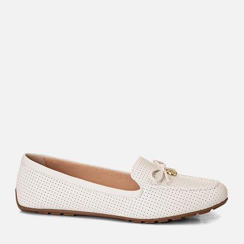 Mocassim Rasteiro Bico Quadrado Costura Aparente com Detalhe em Furação e Lacinho com Peça Dourada Feminino Milano Off White 14155