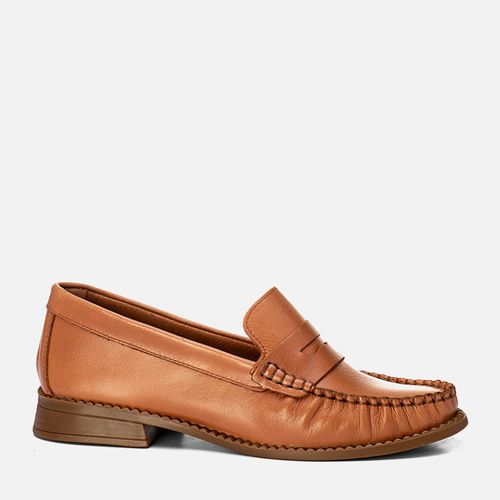 Mocassim Couro Legítimo Clássico com Costura Pesponto Aparente e Gravata Loafer Salto Baixo Vira Aparente Feminino Milano Caramelo 14098