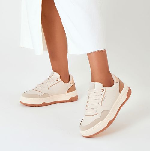 Tênis Casual Visual Esportivo Sola Alta Bicolor Cabedal em Recortes e Mix de Materiais e Animal Print com Amarração Feminino Milano Off White 14141