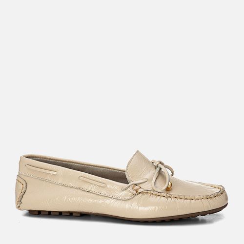 Mocassim Driver Couro Legítimo Clássico com Costura Pesponto Aparente e Tira Transpassada e Laço Solado com Travas Feminino Milano Off White 14099