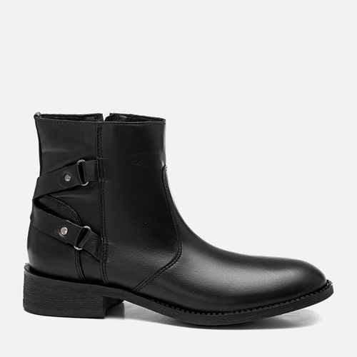 Bota Feito em Couro Solado Médio Cano Médio Acima do Tornozelo Detalhe em Tira Cruzada em X e Zíper Calce Prático Feminino Milano Preto 14225
