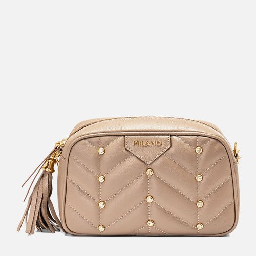 Bolsa Pequena Tiracolo ou Transversal Feita em Couro Retangular Matelassê Brilho Metal com Strass e Alça Corrente Feminina Milano Fendi 14062