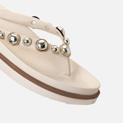 Sandália Papete tipo Chinelo de Sola Alta Anatômica Brilho em Metal Dourado Redondo com Meia Esfera Prata Feminino Milano Off White 14181