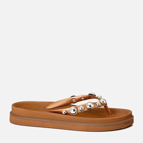 Sandália Papete tipo Chinelo de Sola Alta Anatômica Brilho em Metal Dourado Redondo com Meia Esfera Prata Multitamanhos Feminino Milano Caramelo 14181