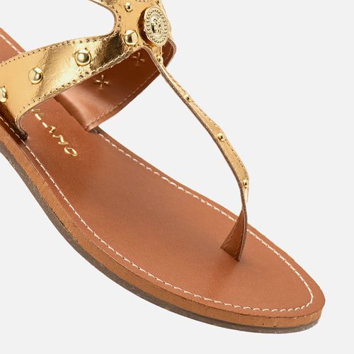 Sandália Rasteira Estilo Boho com Aplicação de Brilho em Metais tipo Tachas e Rebites Feminino Milano Ouro 14238