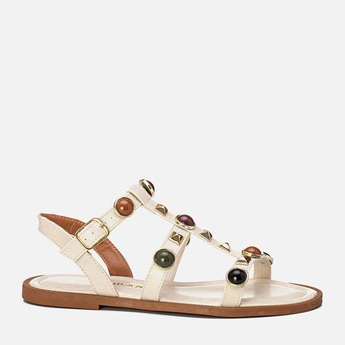 Sandália Rasteira tipo Gladiadora com Aplicações em Metal Tachas Spike de Pirâmide e Pedrarias Estilo Boho Multicolor Feminino Milano Off White 14132
