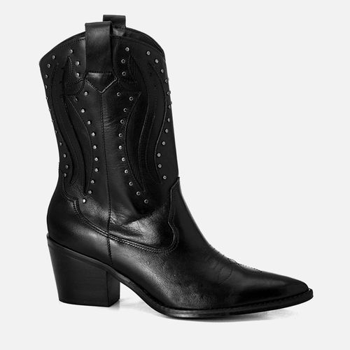 Bota Western Mix de Couros Cano Médio Salto Bloco Médio Bico Fino Bordado e Aplicação Metal Tachas Rebites Zíper Interno Milano Preto 14168