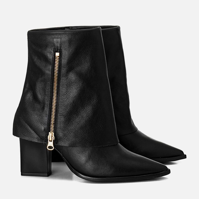 Bota-Feita-em-Couro-Cano-Medio-Capa-Ziper-Salto-Bloco-Bico-Fino-Feminino-Milano-Preto-13588--1-.jpg