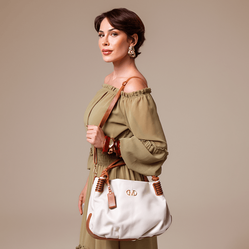 Bolsa Hobo Feita em Couro de Ombro com Alça Tiracolo e Transversal Opcional Tamanho Grande Formato Saco Milano Off White/caramelo 14211