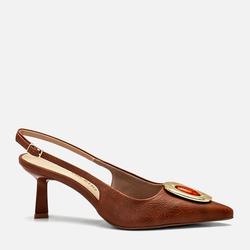 Scarpin Salto Médio Taça Slingback  Bico Fino Peça Metalizada Pedraria Feminino Milano Caramelo 14392