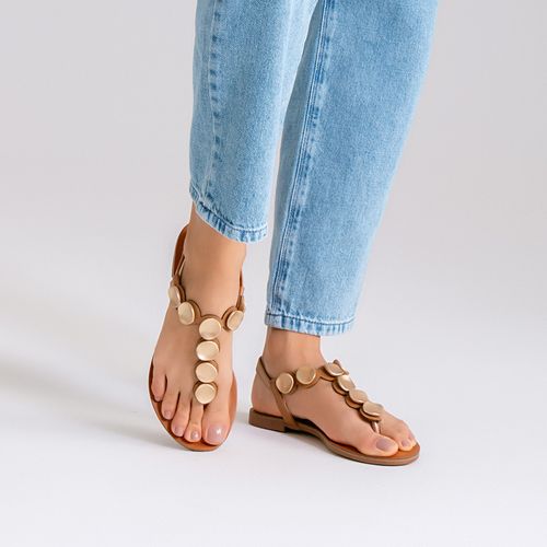 Sandália Rasteira Tira Dividindo os Dedos Recorte Laser Brilho Peça Metalizada Formato Orgânico e Calce Elástico Feminino Milano Marrom 14209