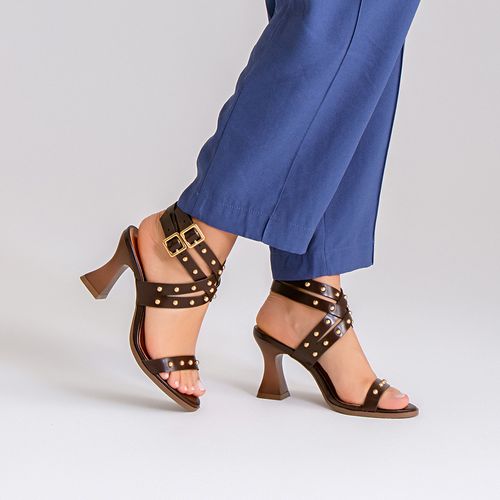 Sandália Salto Alto Bloco Flare Estilo Boho Folk Brilho Tachas Rebites Feminino Milano Marrom 14330