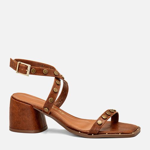 Sandália Salto Bloco Médio Tiras Finas Tachas em Medalhas e Detalhe Rebite  Feminino Milano Marrom 14396