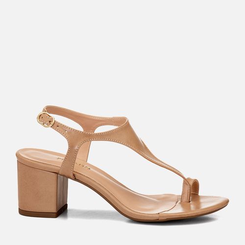 Sandália Salto Médio Bloco Ring Toe ou Anel de Dedo Tira Thong em Y Feminino Milano Nude 14783
