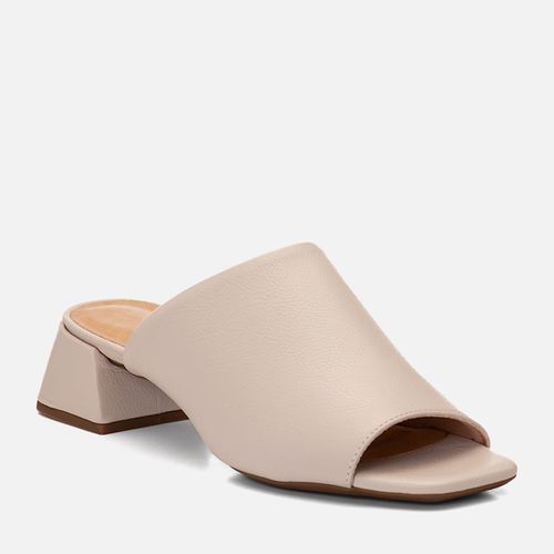 Tamanco em Couro Salto Médio Bloco Trapézio Feminino Milano Off White 14737