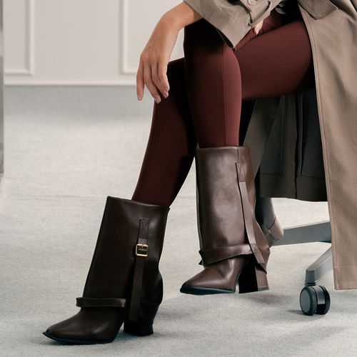 Bota Cano Médio Capa Slouchy Enrugado Fivela Salto Médio Bloco Feminino Milano Café 14695