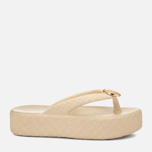 Sandália Papete de Dedo Flatform Texturizada com Pedra Feminino Milano Off White 15131